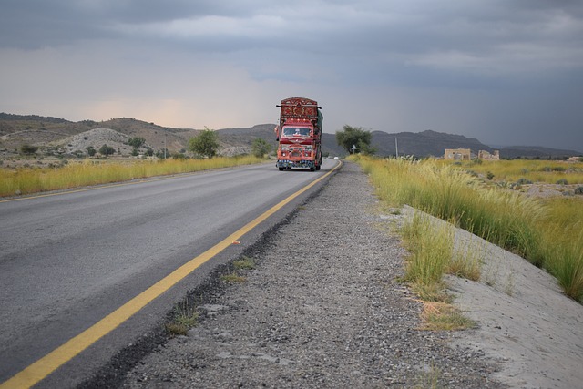 4x4-truck-640x480-27488165.jpeg