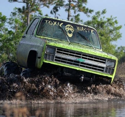 4x4-truck-640x480-14610078.jpeg