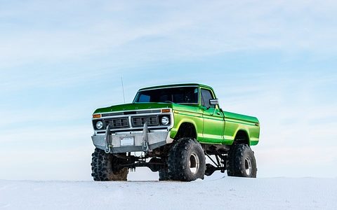 4x4-truck-640x480-88474216.jpeg